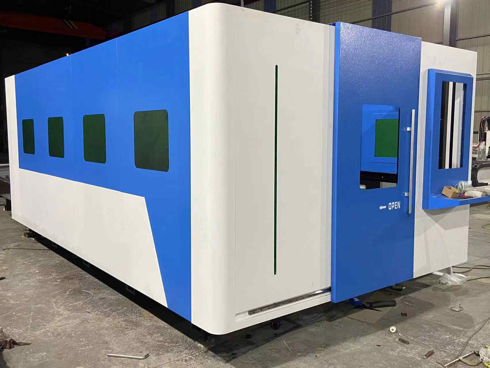 1530 Fiber Laser Cutting Machine for Iron Board Aluminum